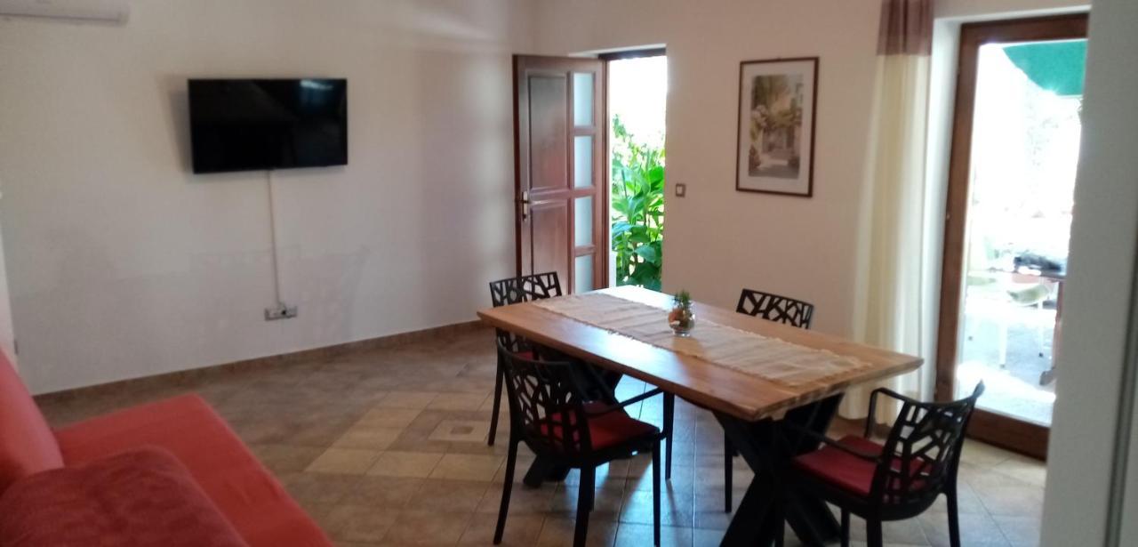 Summerhouse Duce Omis Екстер'єр фото